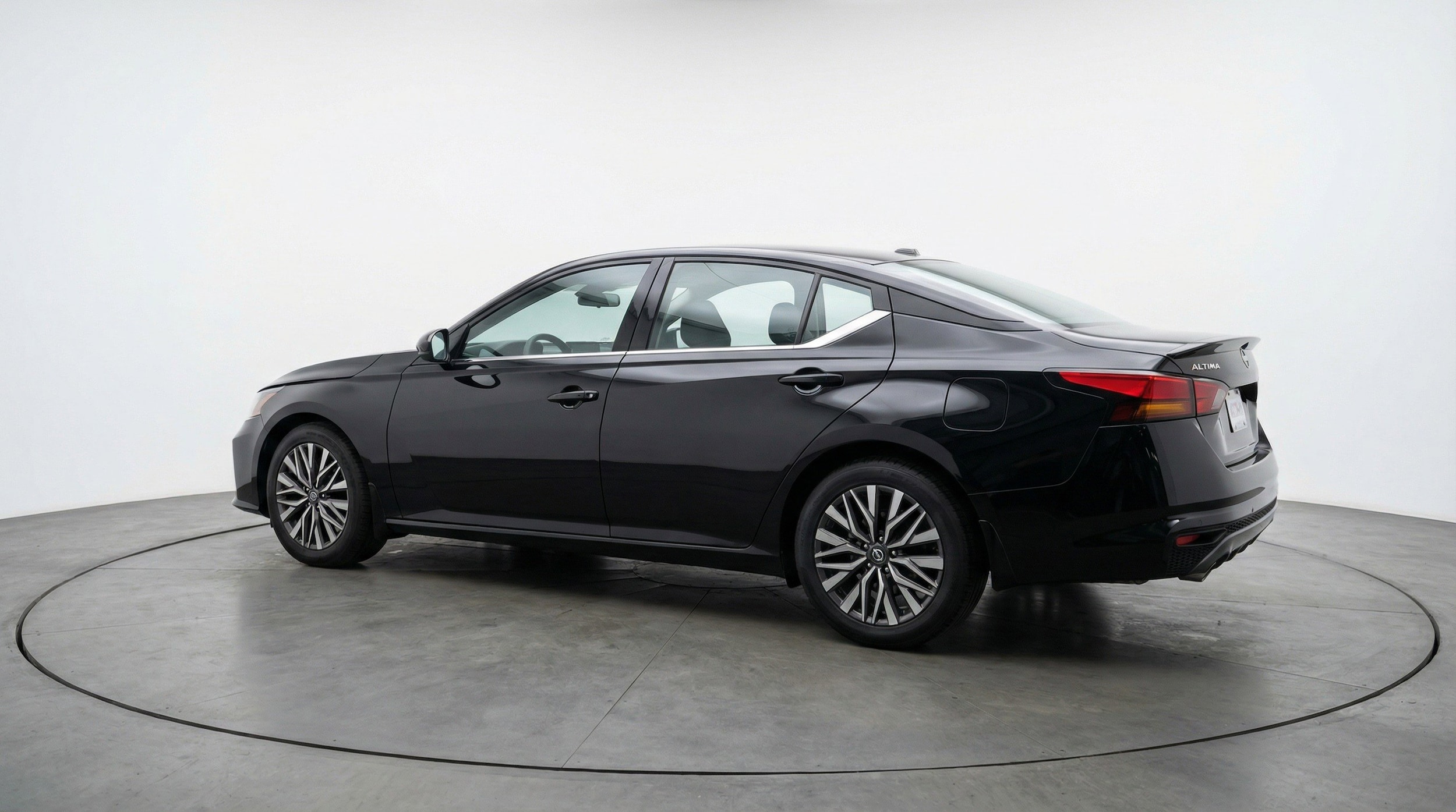 Thumbnail: 2025 Nissan Altima - 6