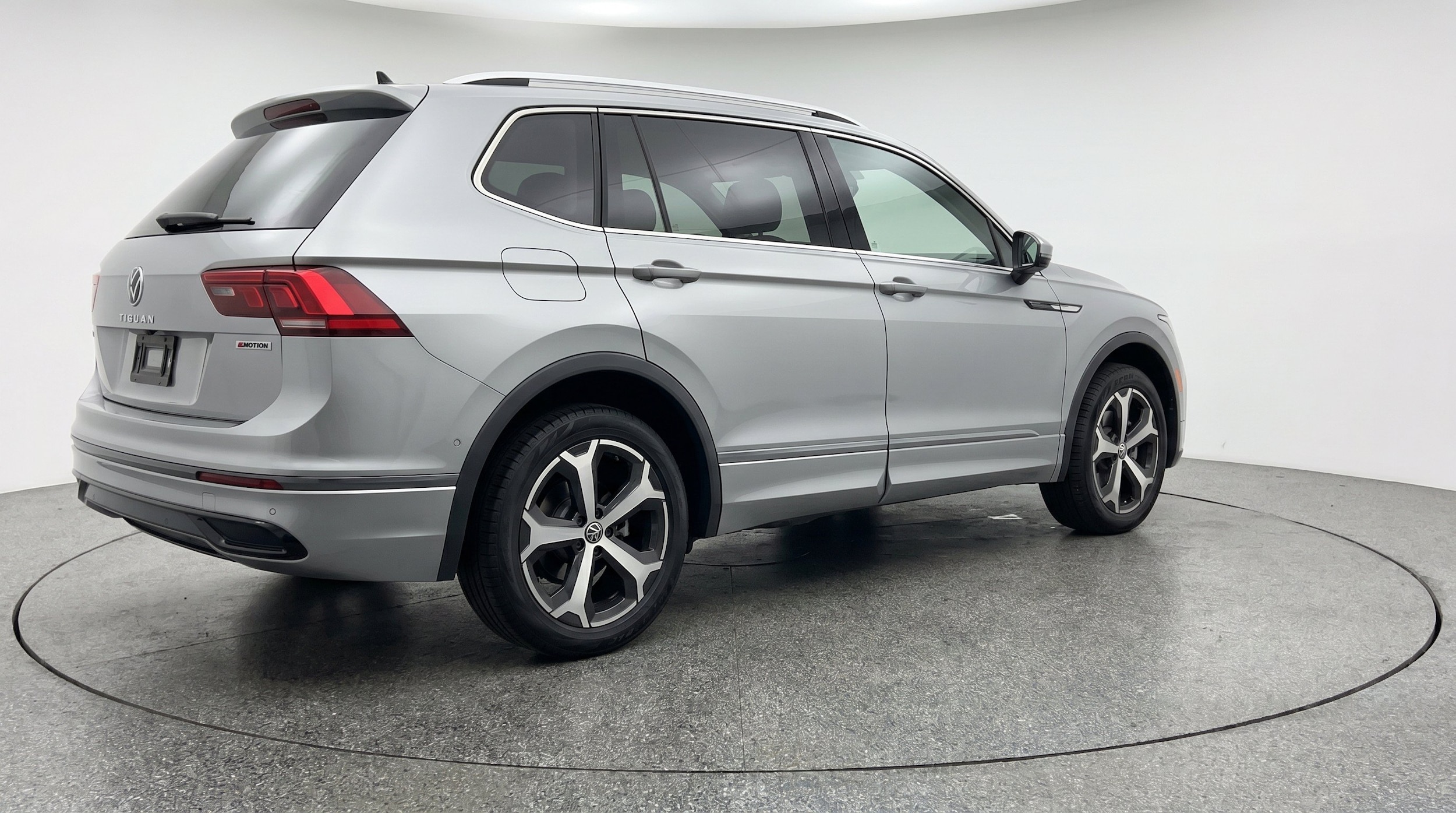 Thumbnail: 2026 Volkswagen Tiguan - 9
