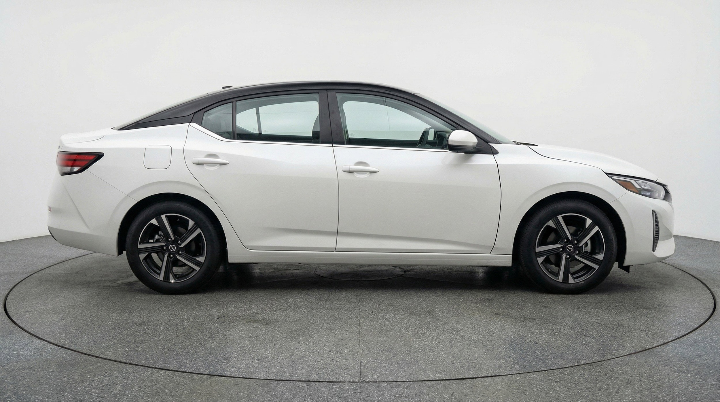 Thumbnail: 2025 Nissan Sentra - 11
