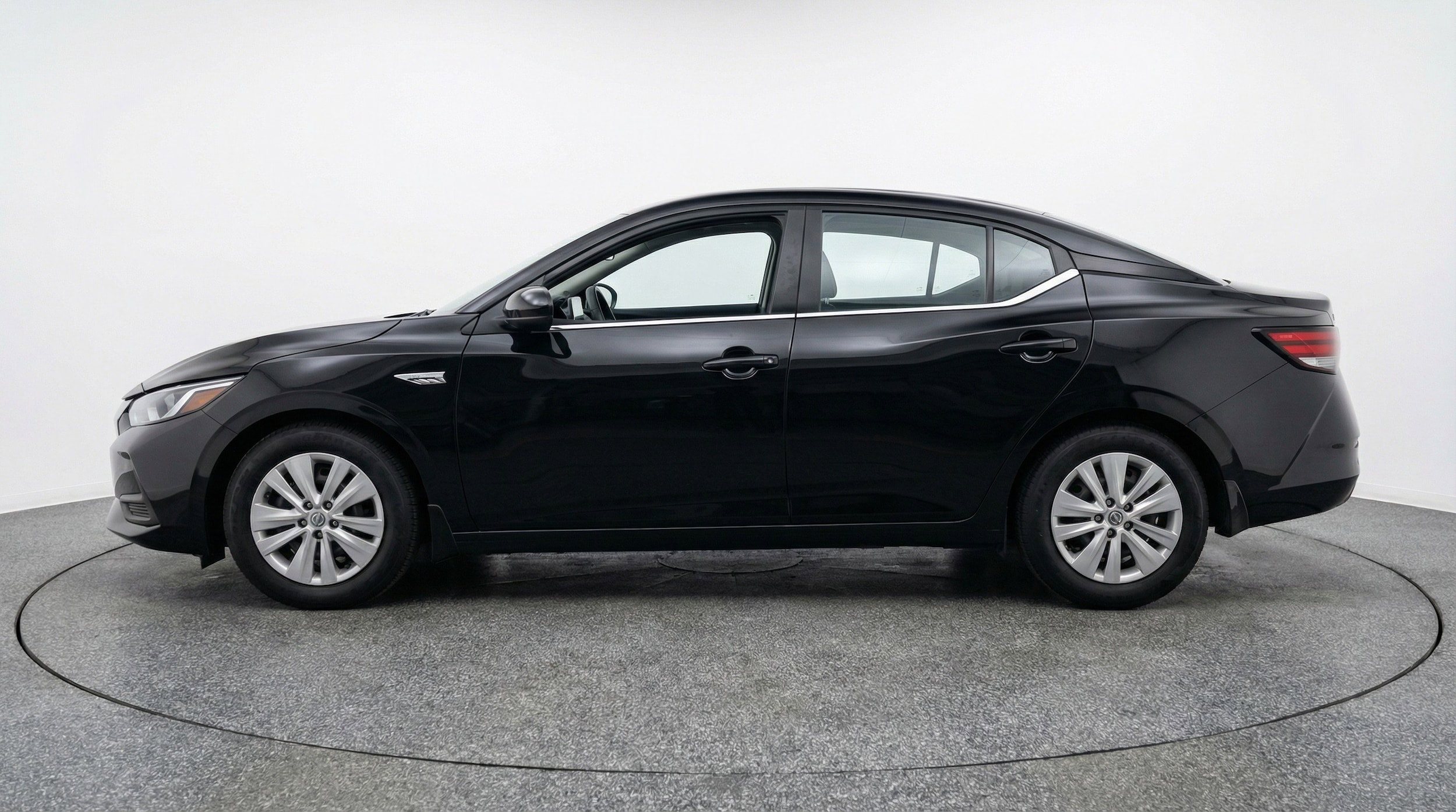 Thumbnail: 2025 Nissan Sentra - 5