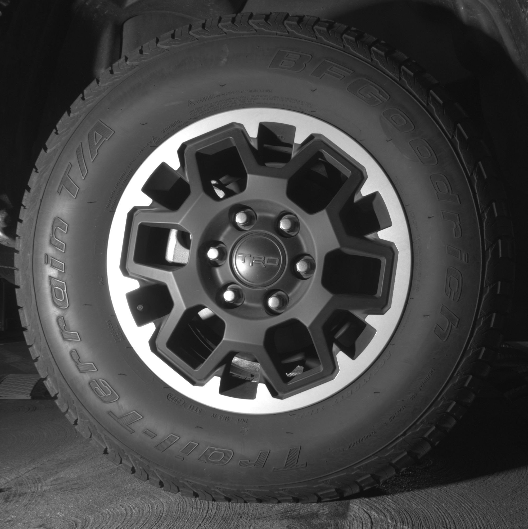 Thumbnail: 2025 Toyota Tacoma - 15