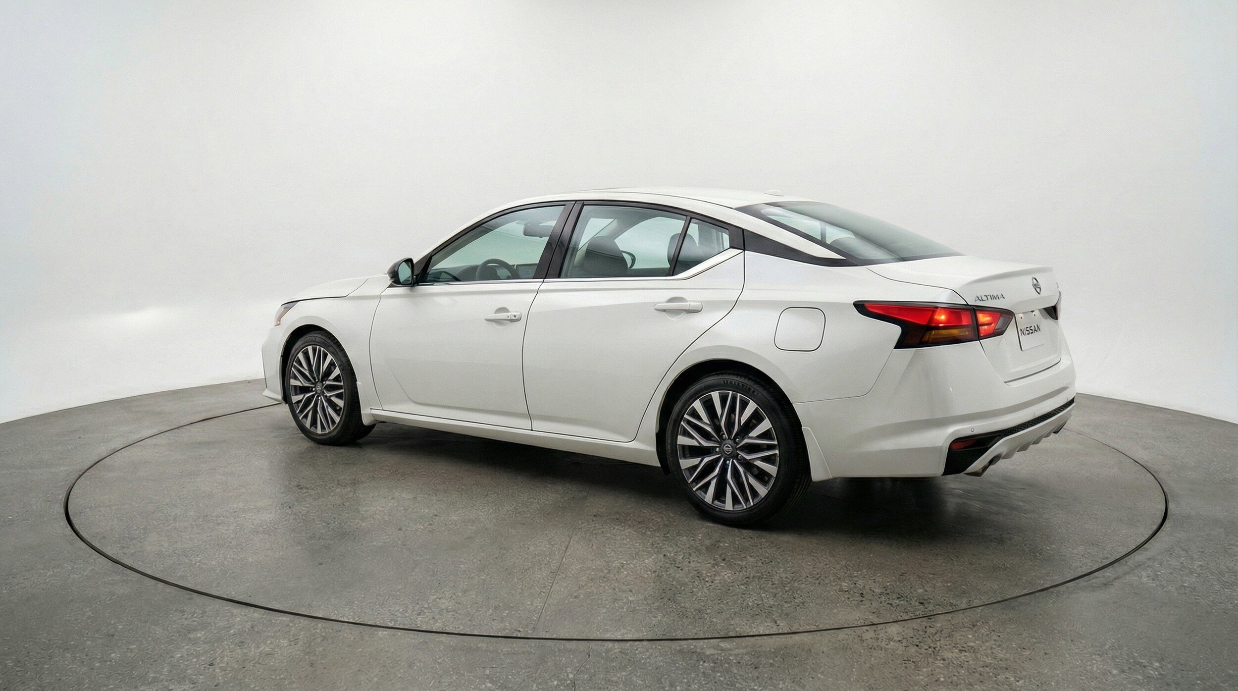 Thumbnail: 2025 Nissan Altima - 6