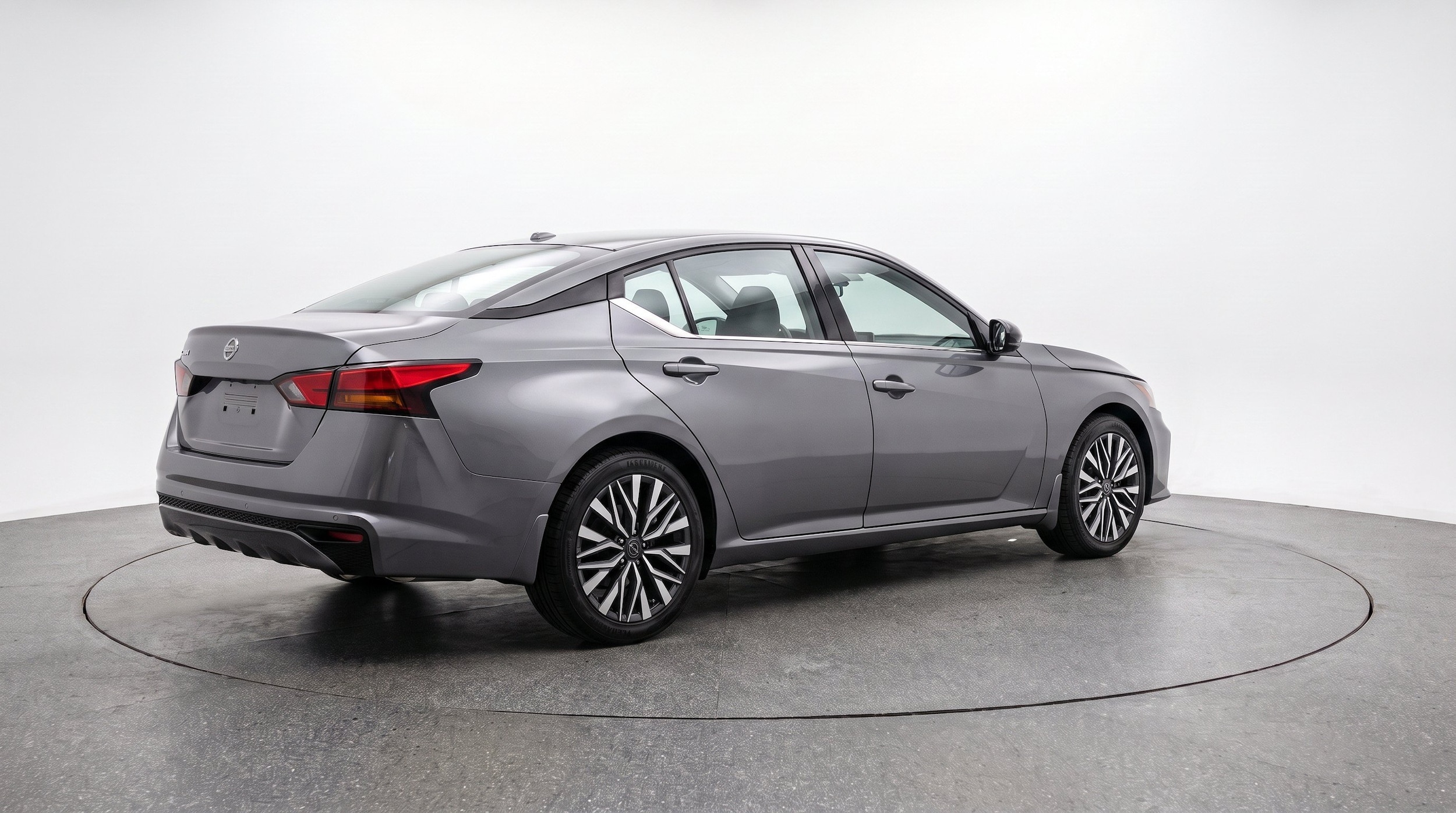 Thumbnail: 2025 Nissan Altima - 9