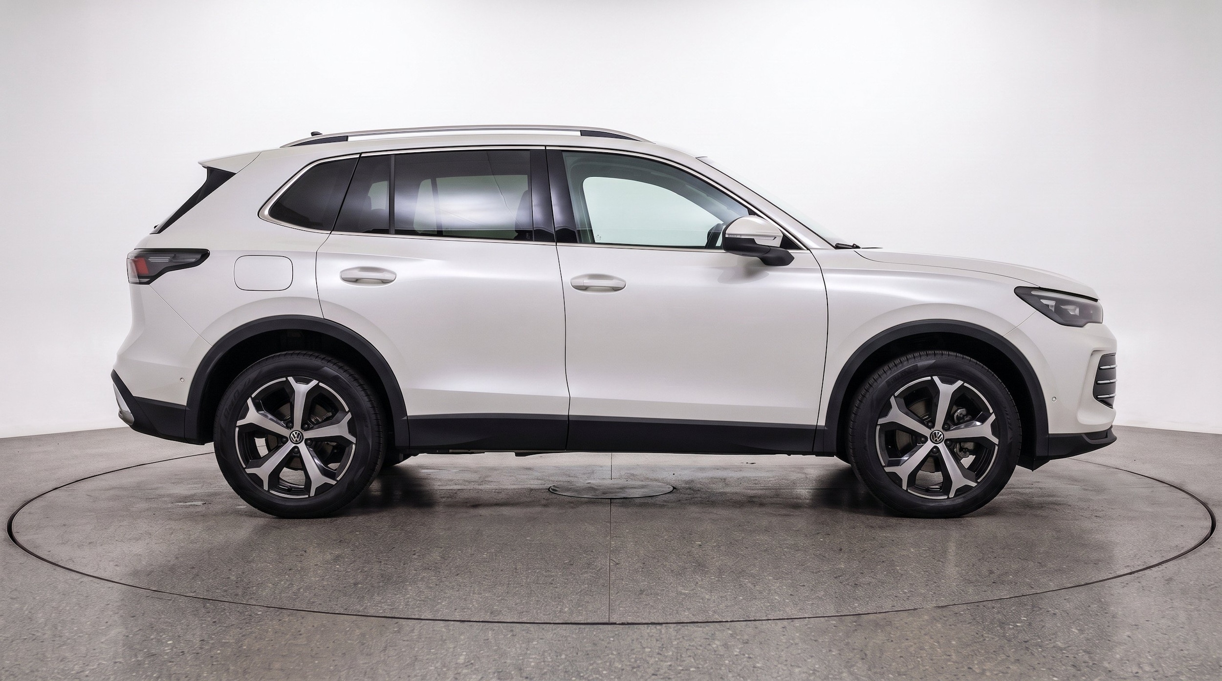 Thumbnail: 2026 Volkswagen Tiguan - 11
