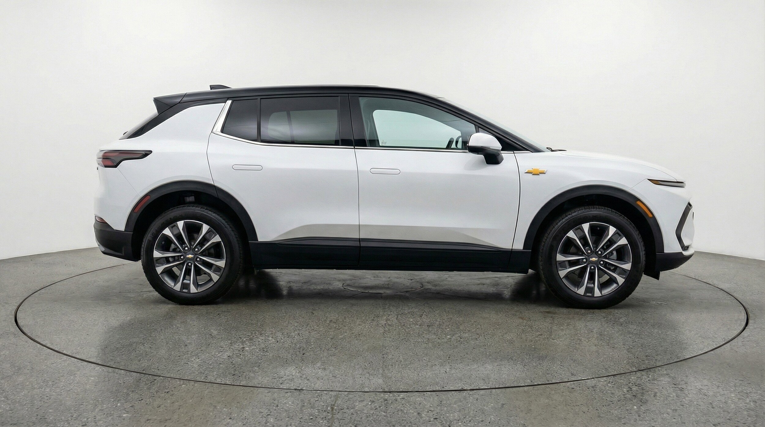 Thumbnail: 2025 Chevrolet Equinox - 11