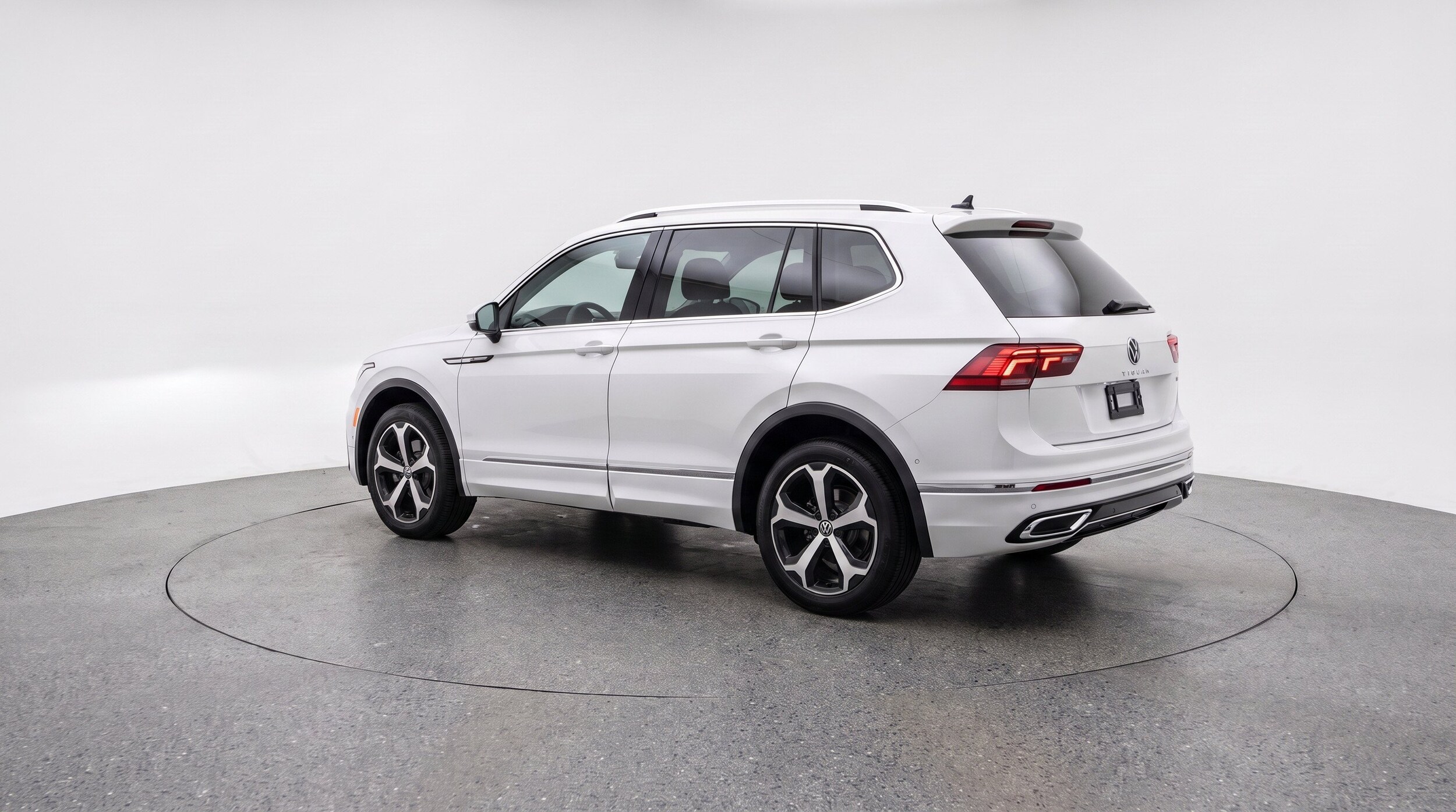 Thumbnail: 2026 Volkswagen Tiguan - 6