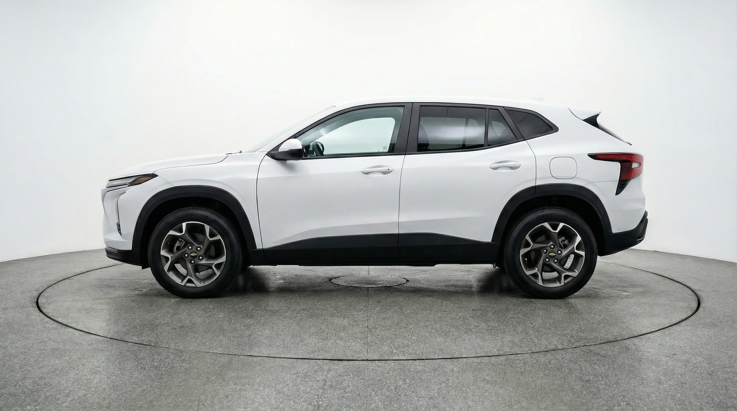 Thumbnail: 2025 Chevrolet Trax - 4