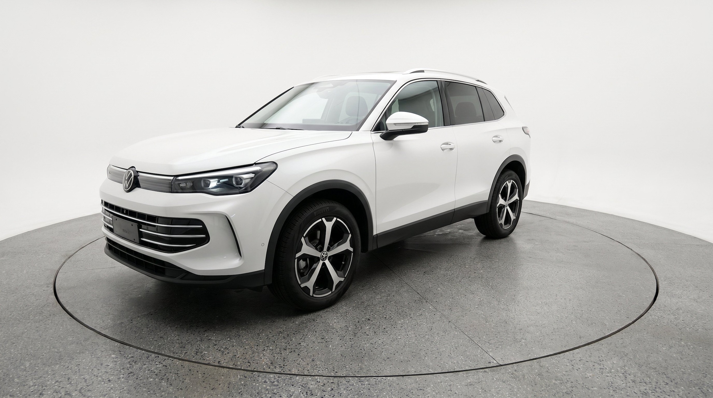 Thumbnail: 2026 Volkswagen Tiguan - 3