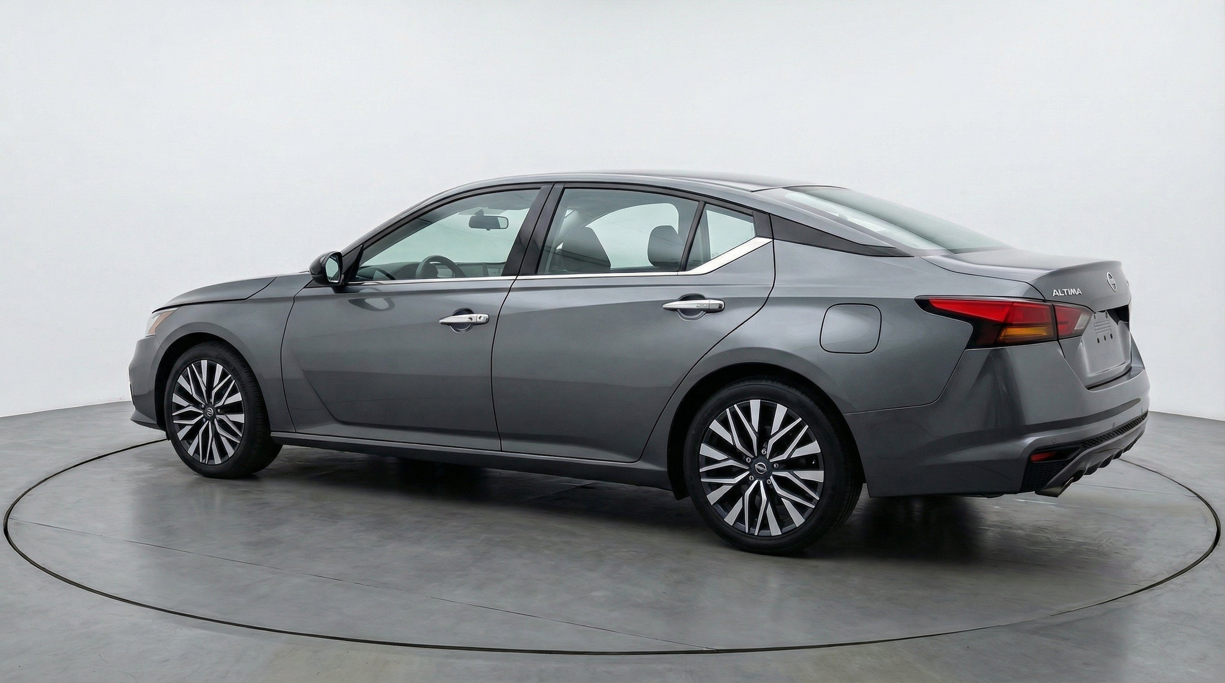 Thumbnail: 2025 Nissan Altima - 6
