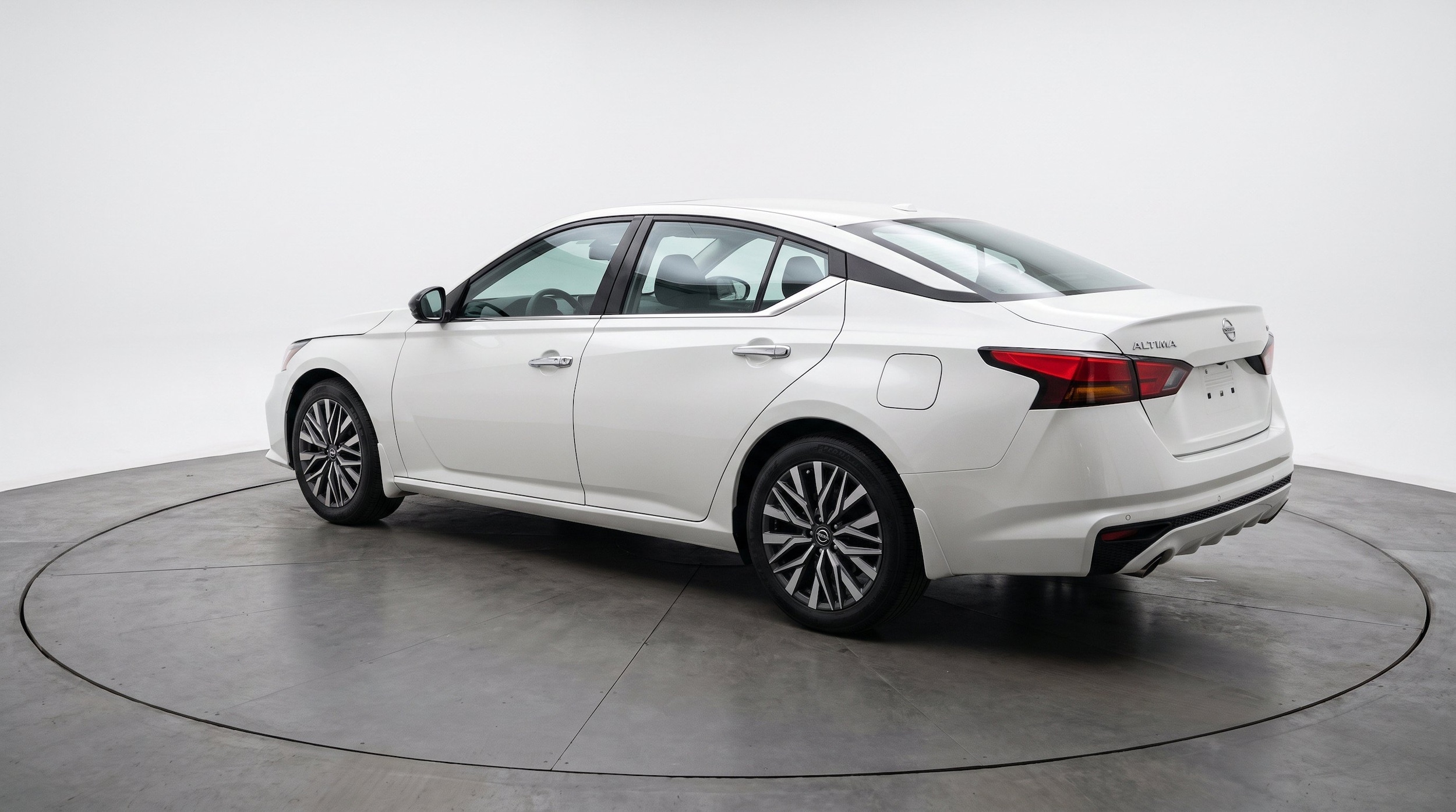 Thumbnail: 2025 Nissan Altima - 6