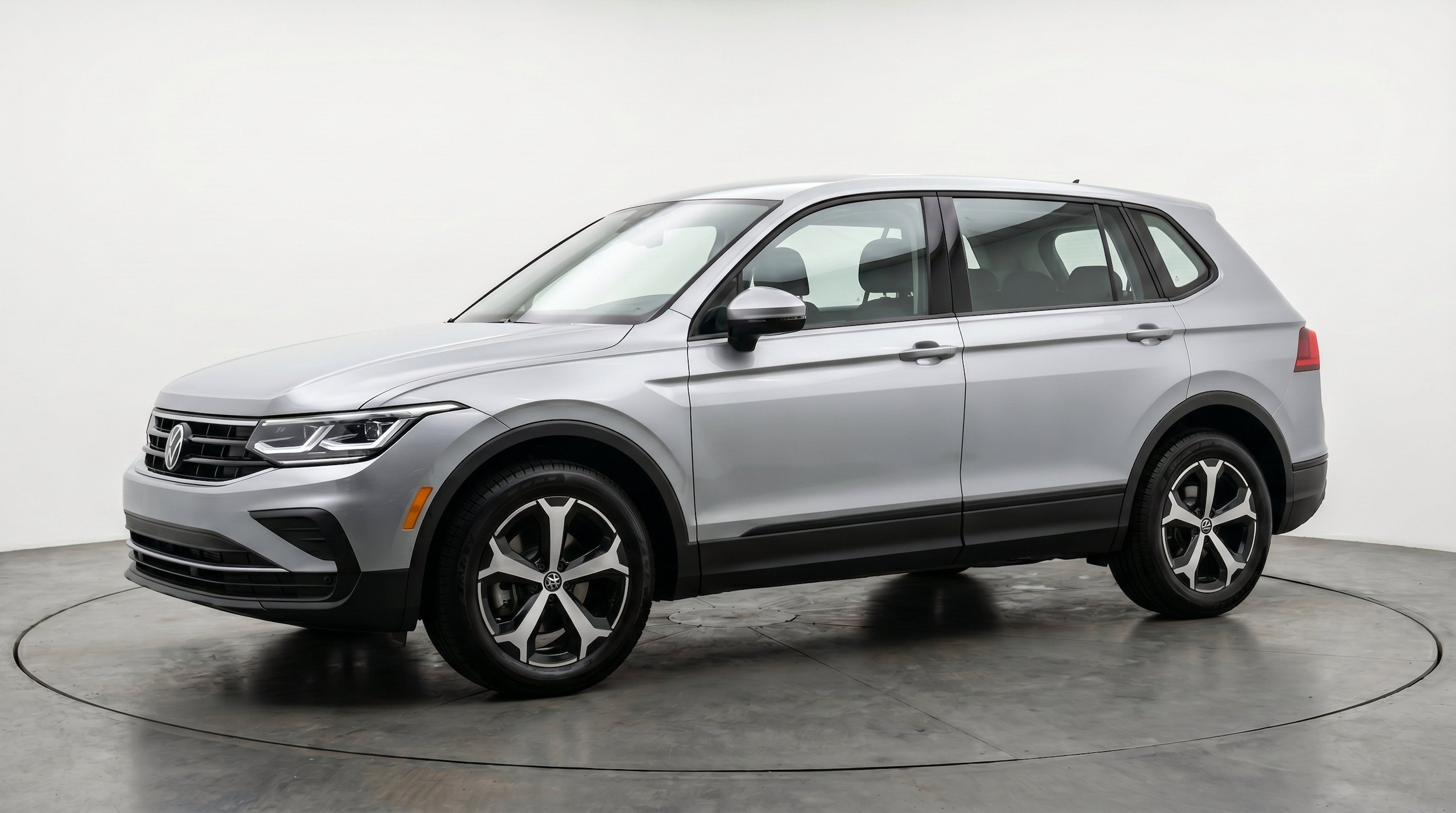 Thumbnail: 2026 Volkswagen Tiguan - 3