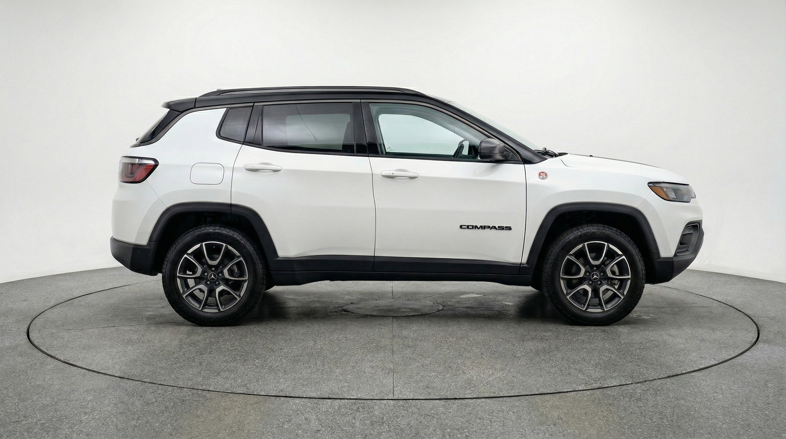 Thumbnail: 2025 Jeep Compass - 11