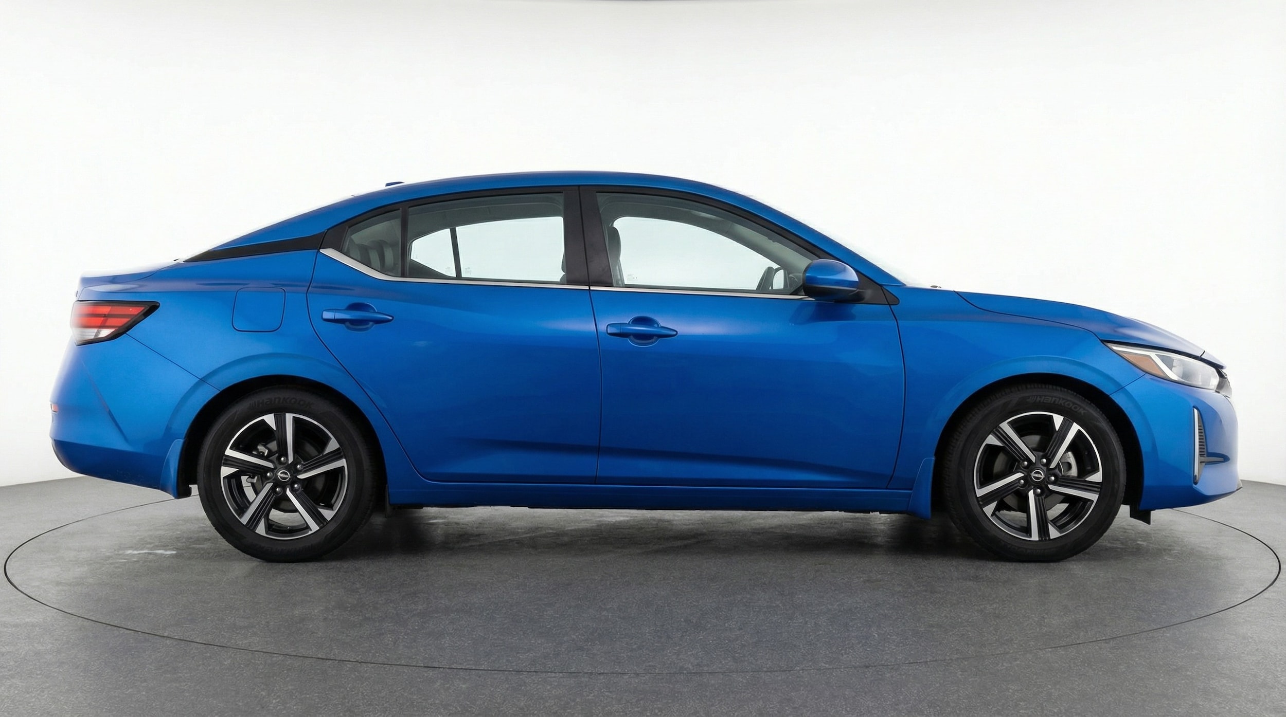 Thumbnail: 2025 Nissan Sentra - 8