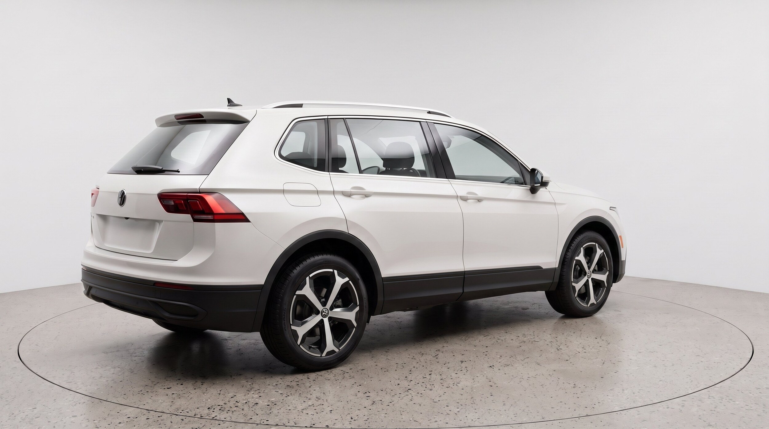 Thumbnail: 2026 Volkswagen Tiguan - 9