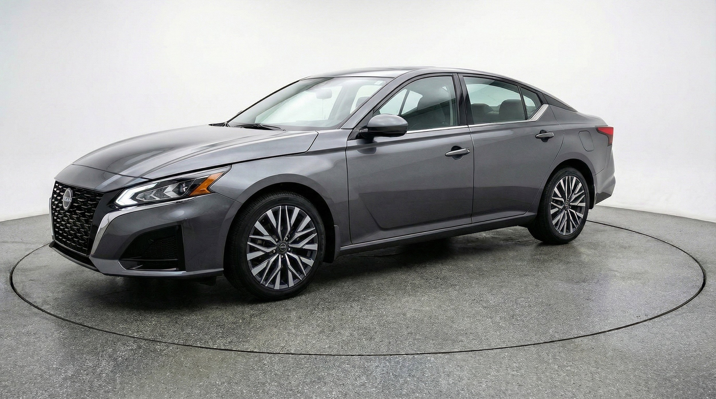 Thumbnail: 2025 Nissan Altima - 3