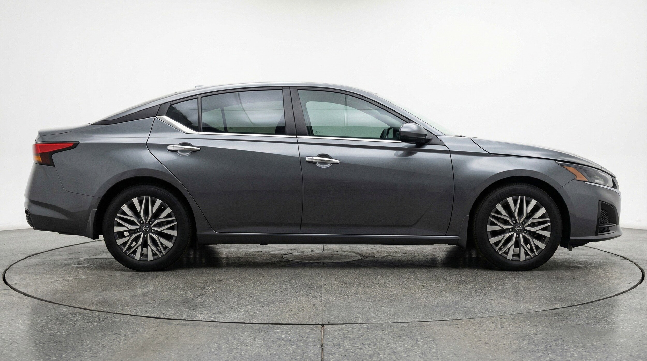 Thumbnail: 2025 Nissan Altima - 11