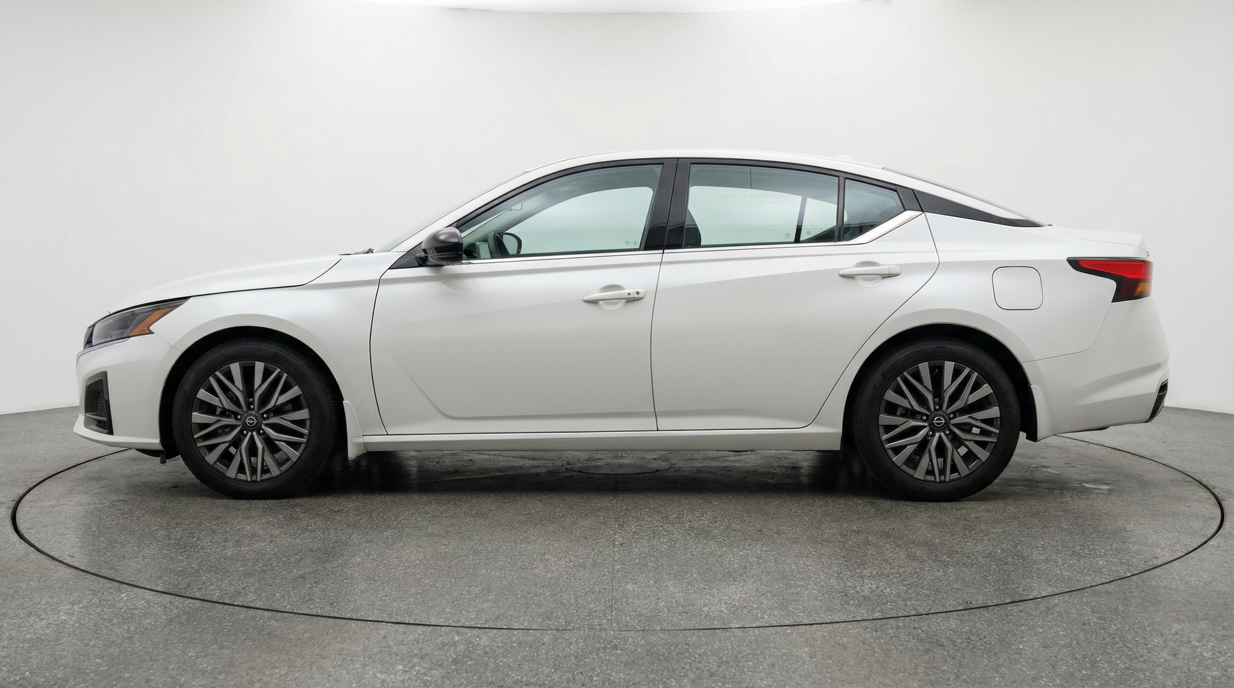 Thumbnail: 2025 Nissan Altima - 4