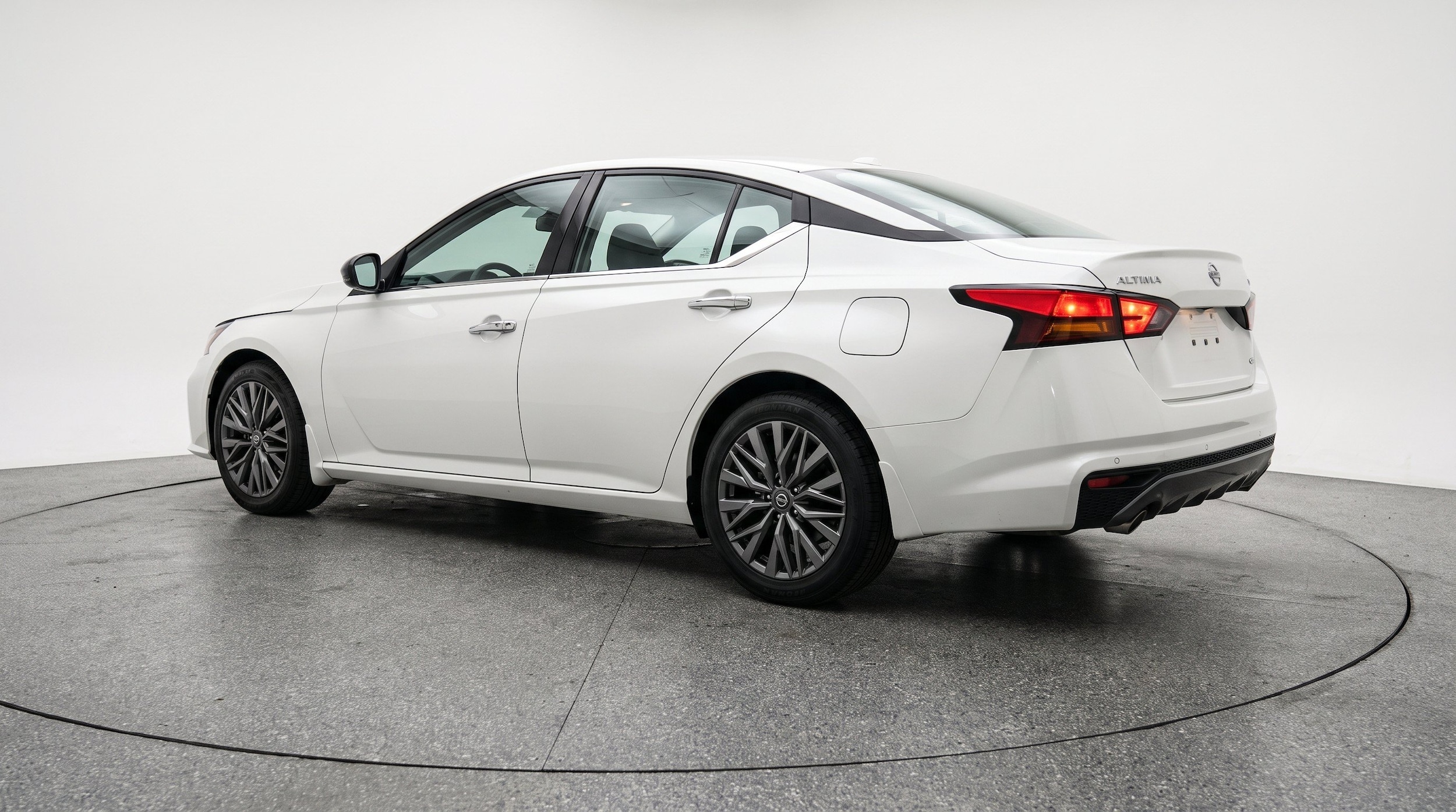 Thumbnail: 2025 Nissan Altima - 6