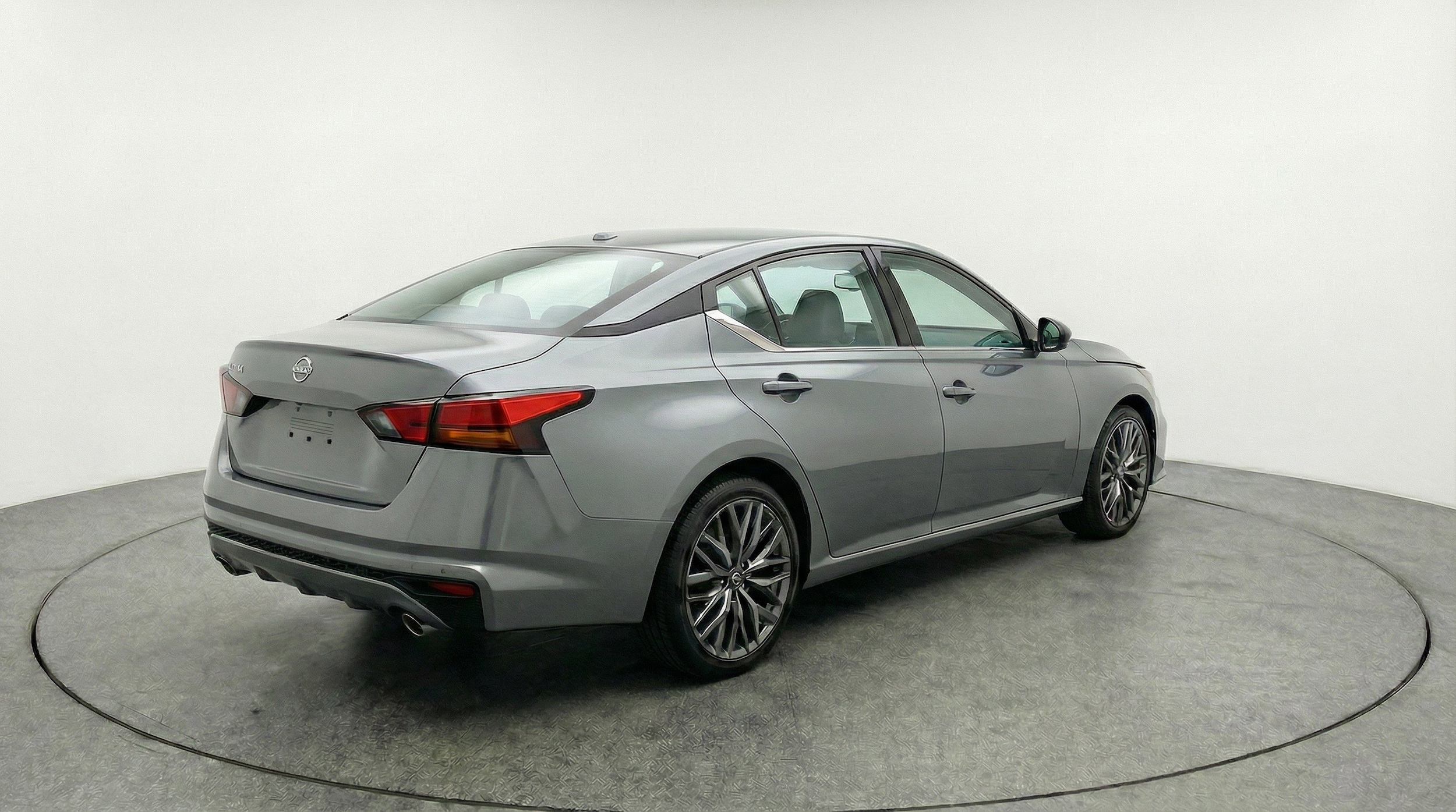 Thumbnail: 2025 Nissan Altima - 9