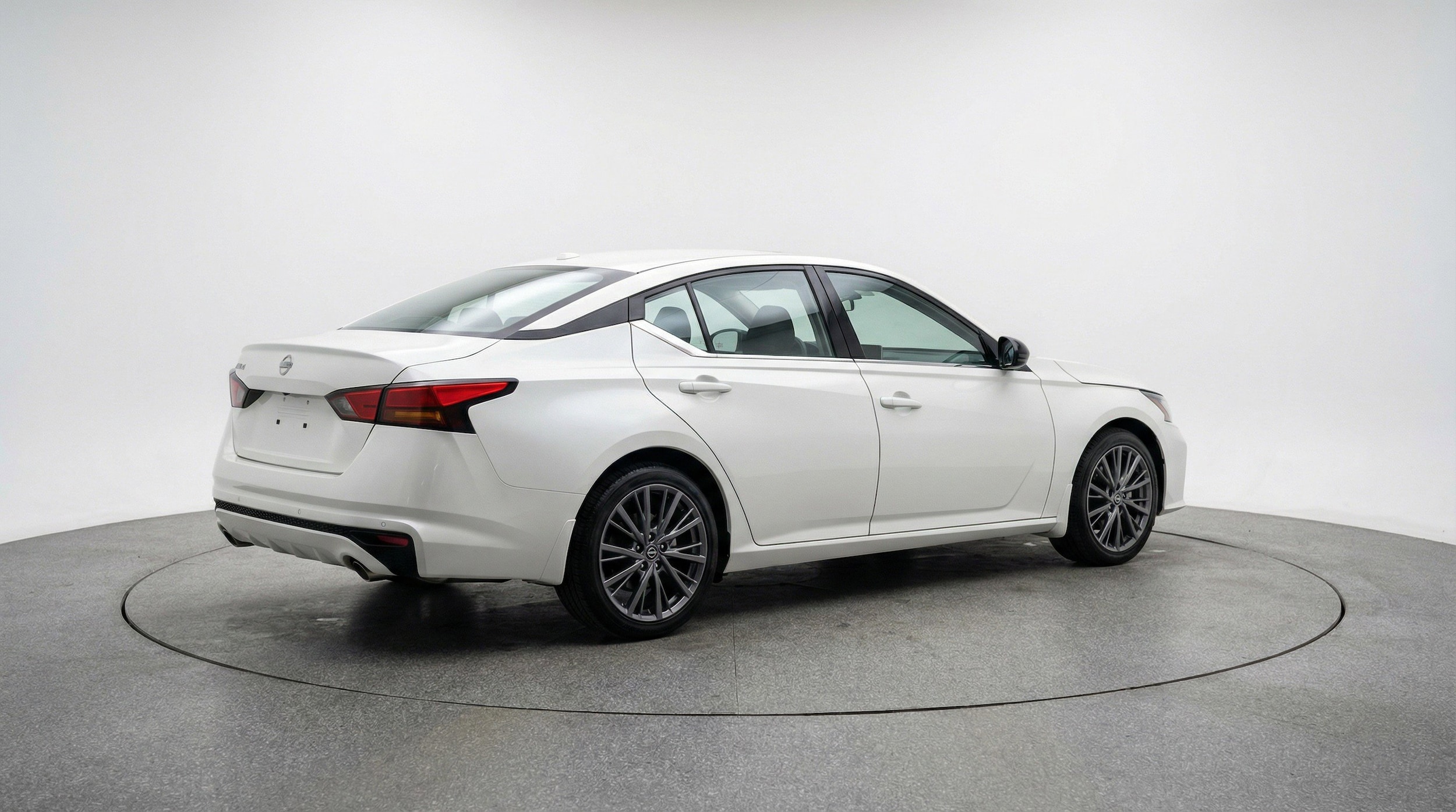 Thumbnail: 2025 Nissan Altima - 9