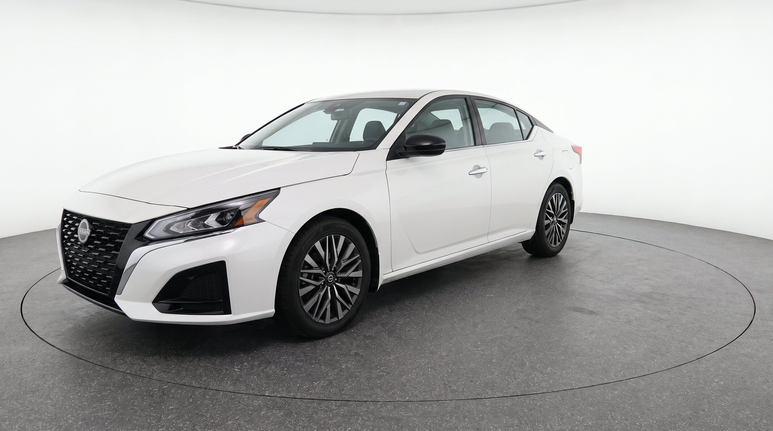Thumbnail: 2025 Nissan Altima - 3