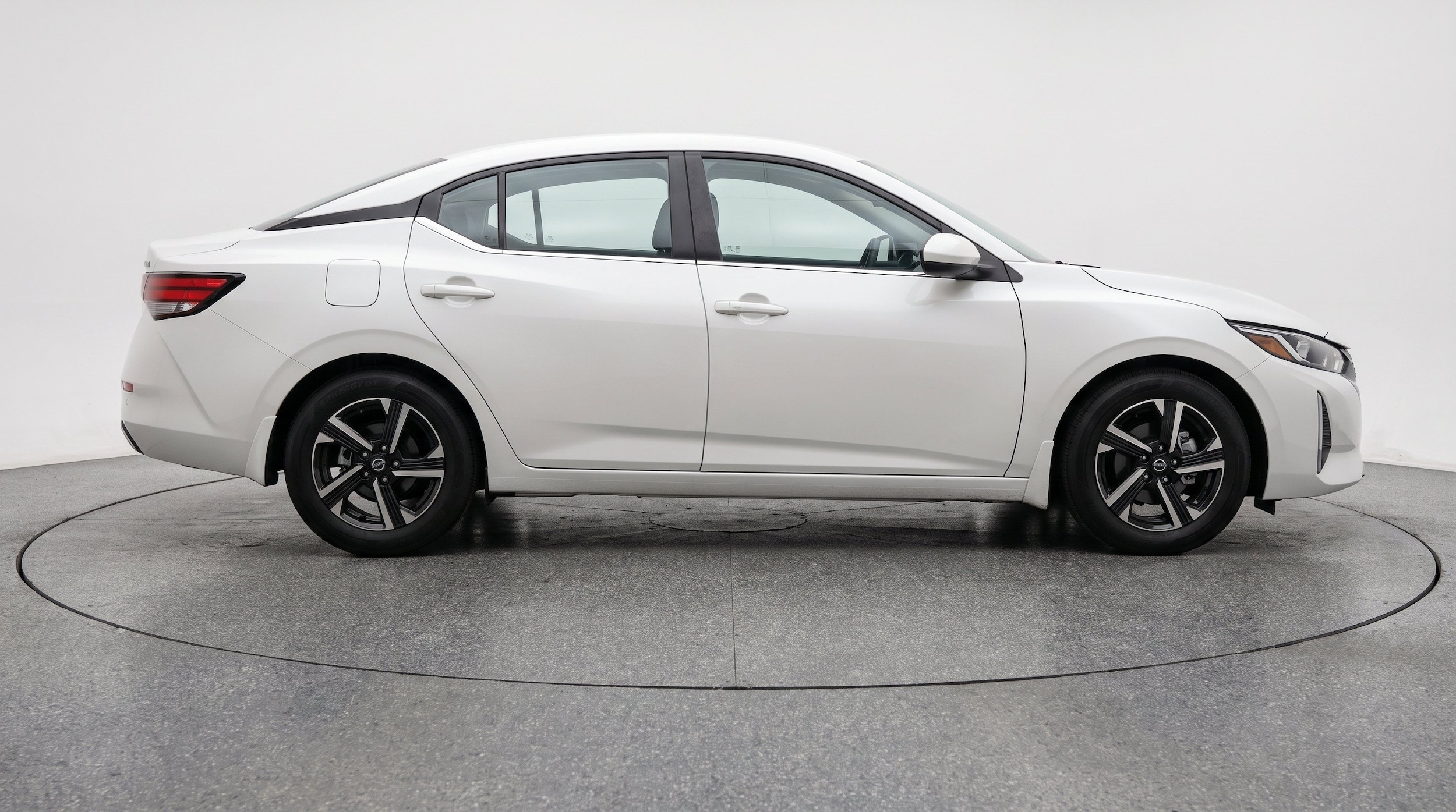 Thumbnail: 2025 Nissan Sentra - 11