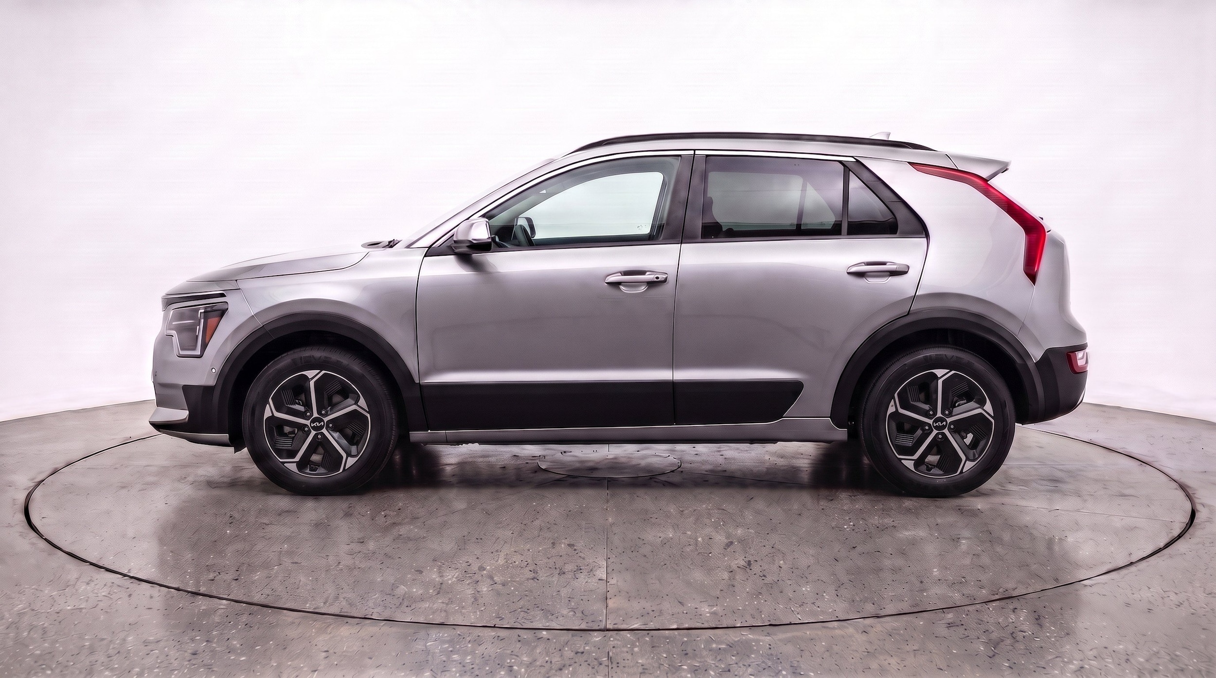 Thumbnail: 2026 Kia Niro - 5