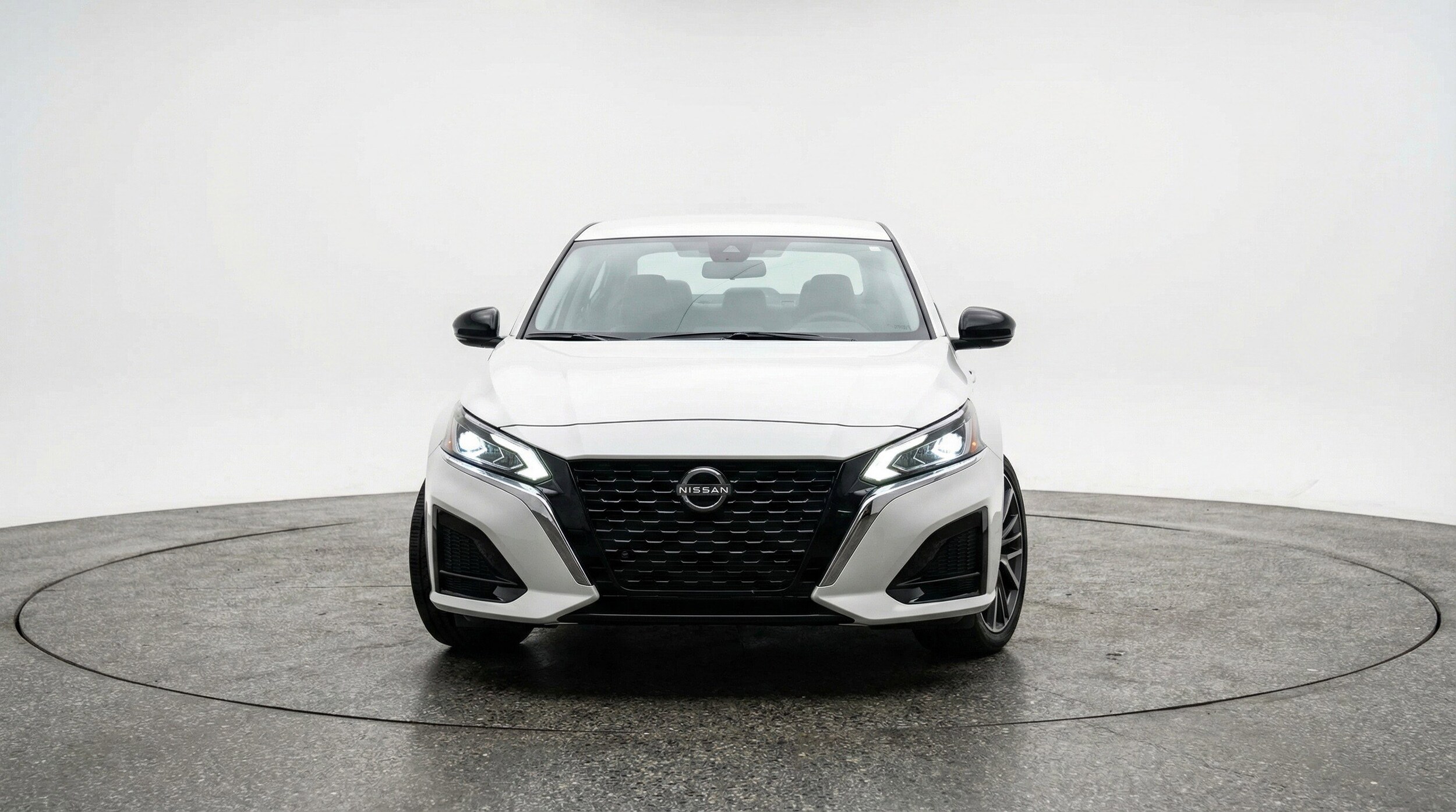 Thumbnail: 2025 Nissan Altima - 2