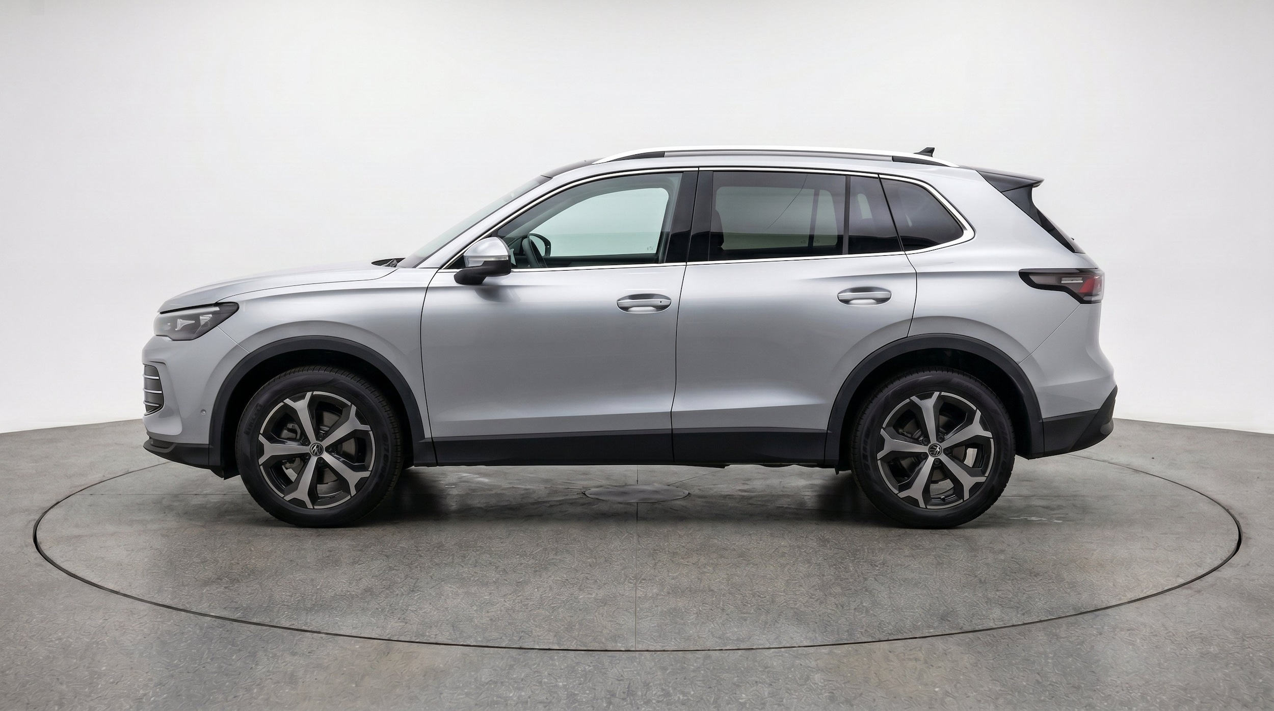 Thumbnail: 2026 Volkswagen Tiguan - 5