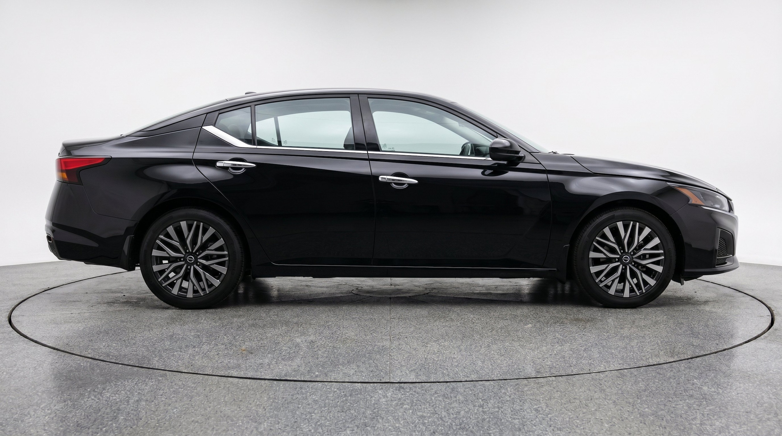 Thumbnail: 2025 Nissan Altima - 11