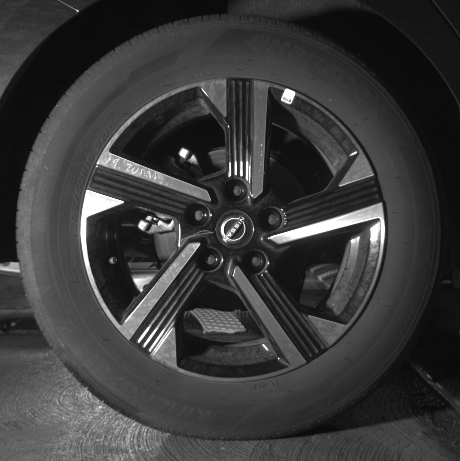 Thumbnail: 2025 Nissan Sentra - 12