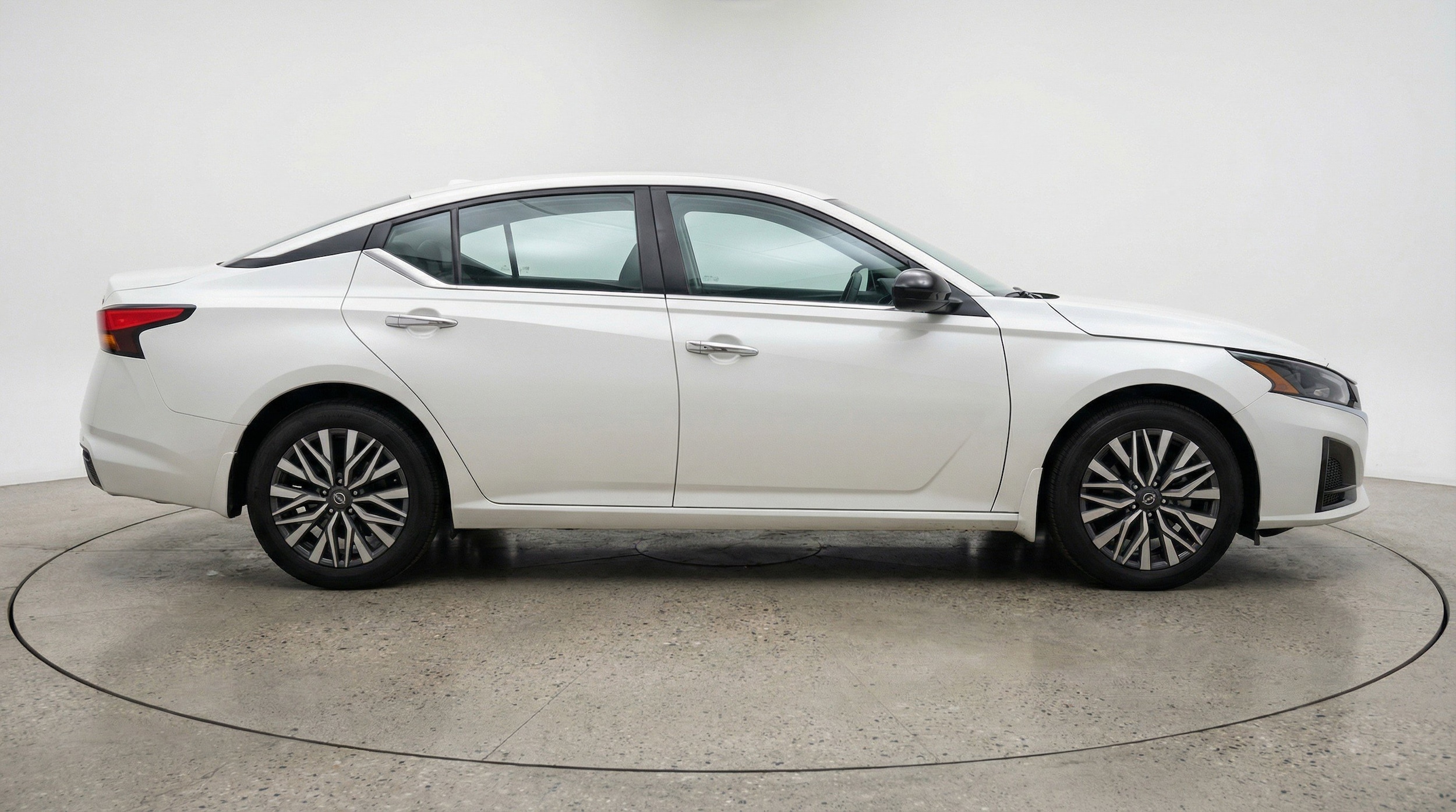 Thumbnail: 2025 Nissan Altima - 11