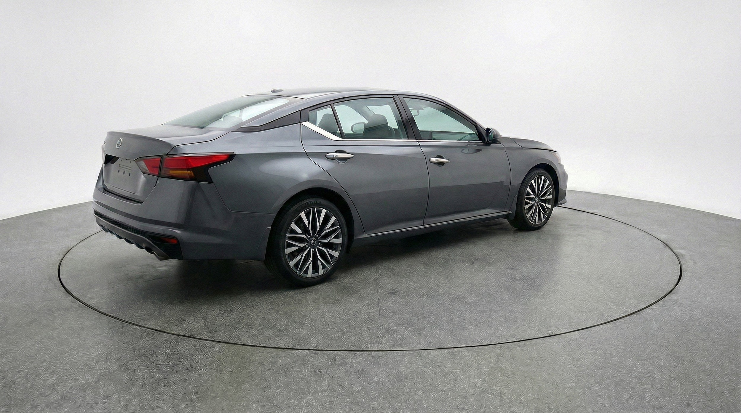 Thumbnail: 2025 Nissan Altima - 9