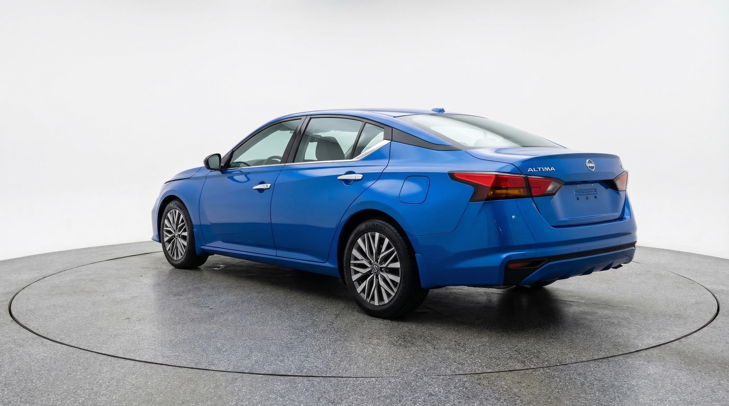 Thumbnail: 2025 Nissan Altima - 5