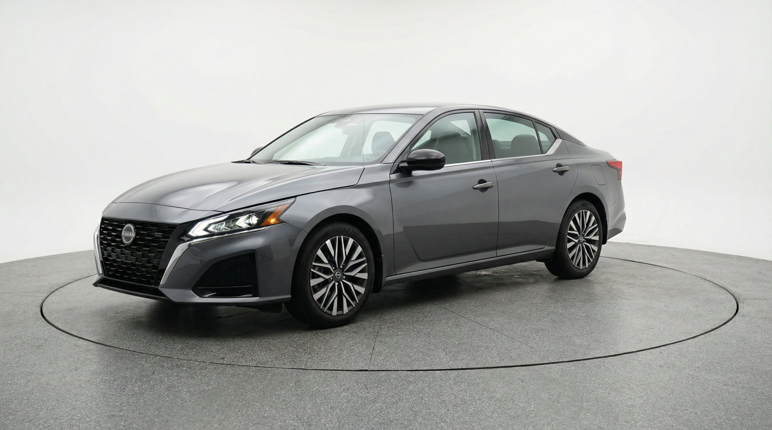 Thumbnail: 2025 Nissan Altima - 3
