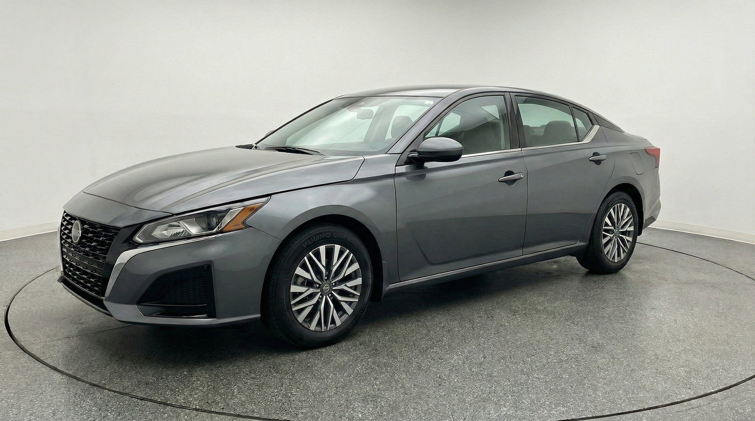 Thumbnail: 2025 Nissan Altima - 3