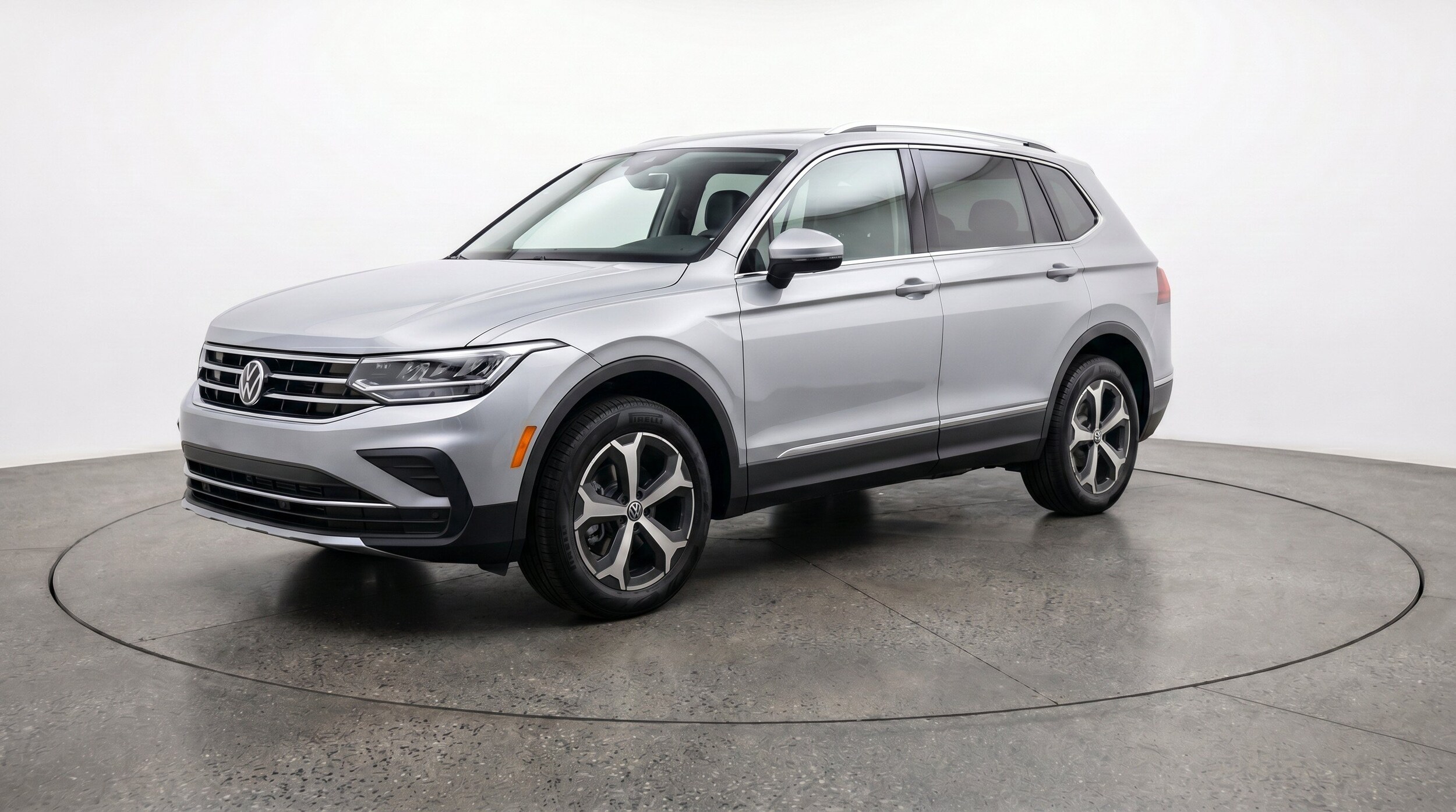 Thumbnail: 2026 Volkswagen Tiguan - 3