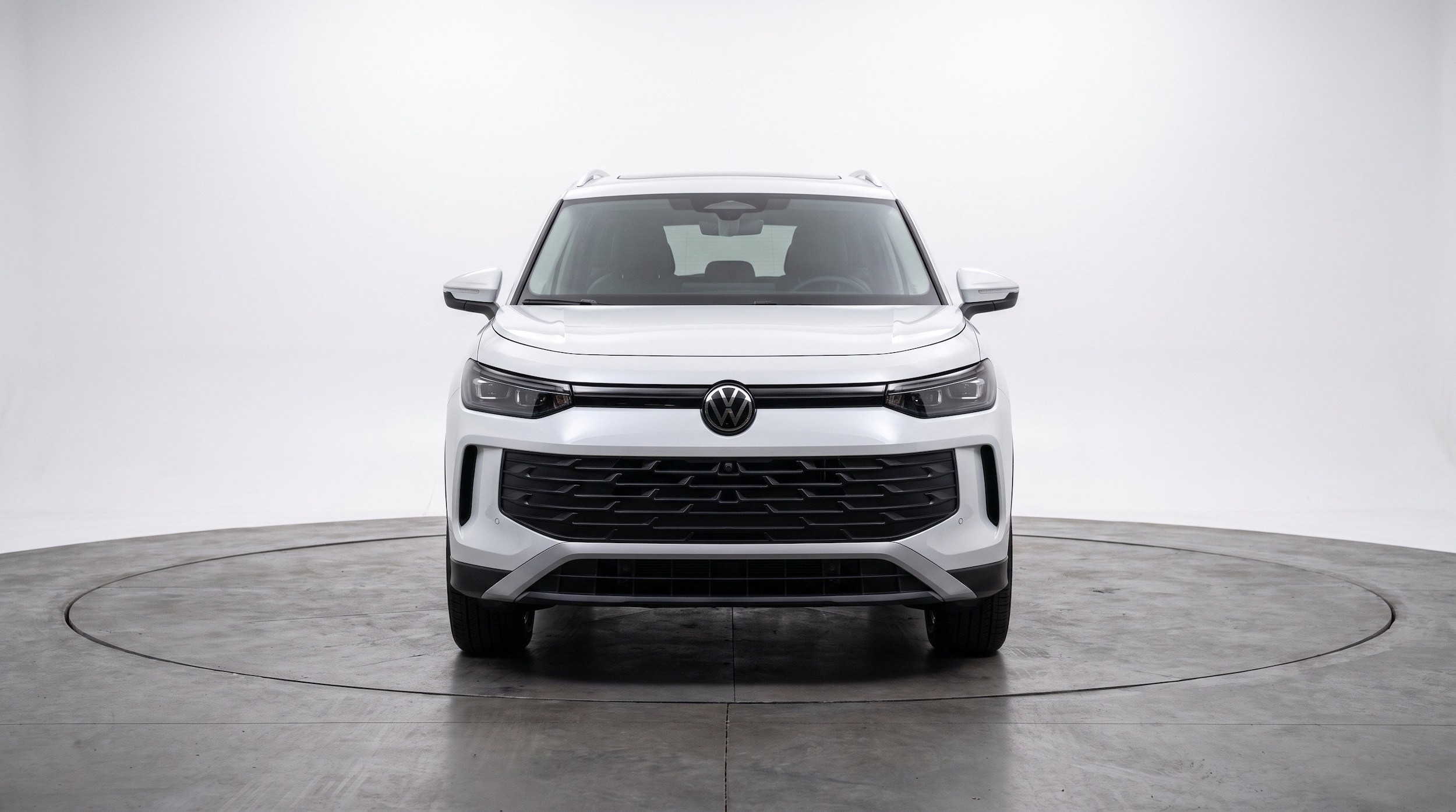 Thumbnail: 2026 Volkswagen Tiguan - 2