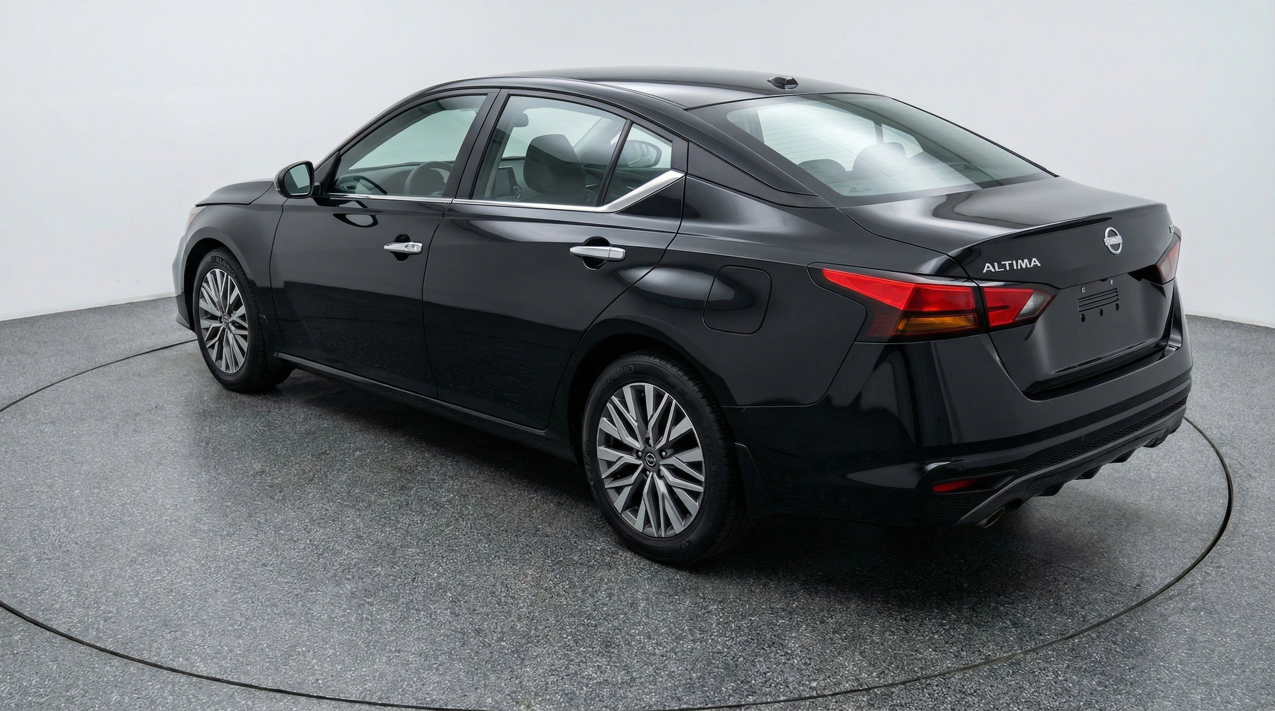 Thumbnail: 2025 Nissan Altima - 6