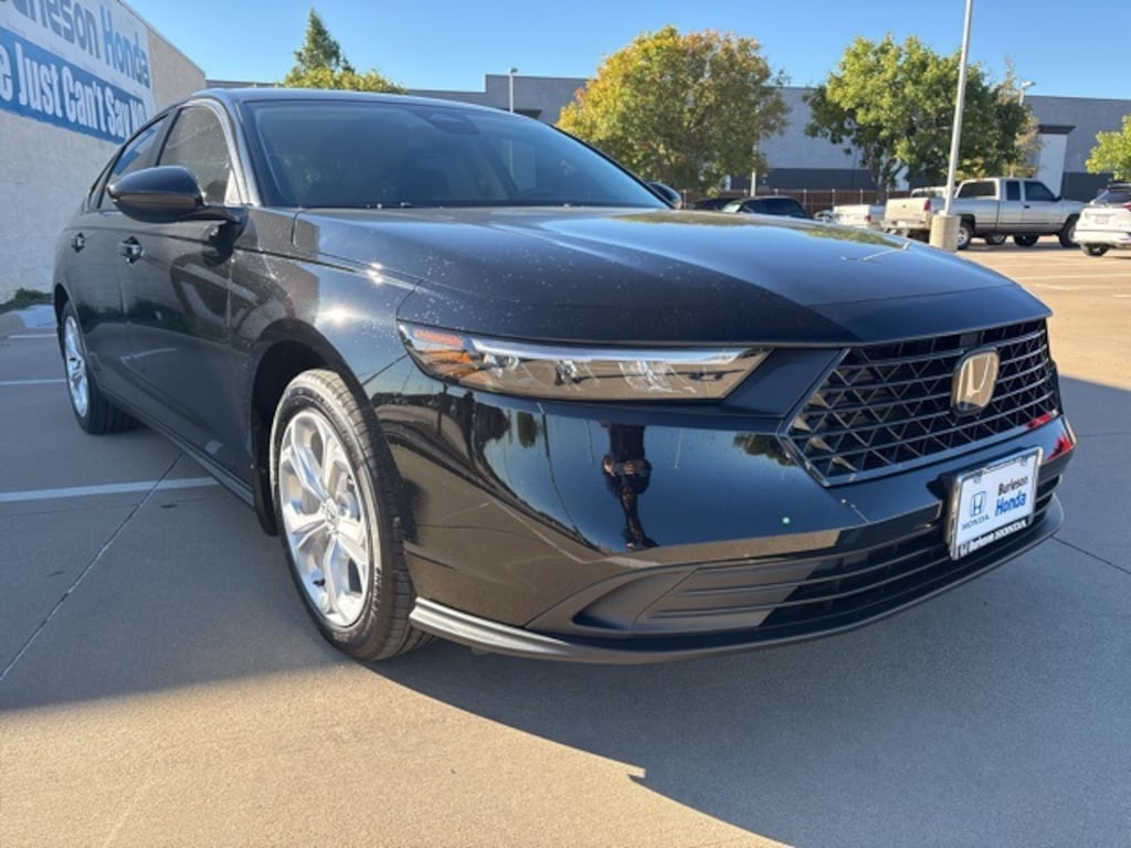 New 2025 Honda Accord LX Sedan