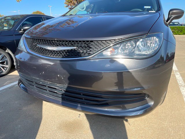 Used 2017 Chrysler Pacifica Touring Van