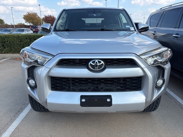 2017 Toyota 4Runner Limited SR5 Premium photo 2