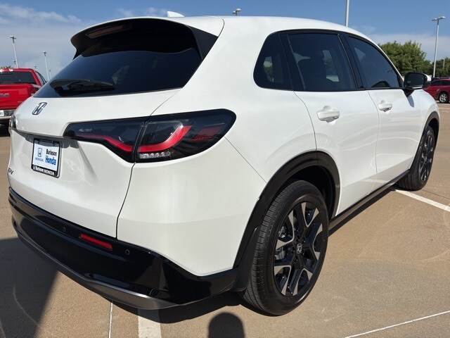 2026 Honda HR-V EX-L photo 2