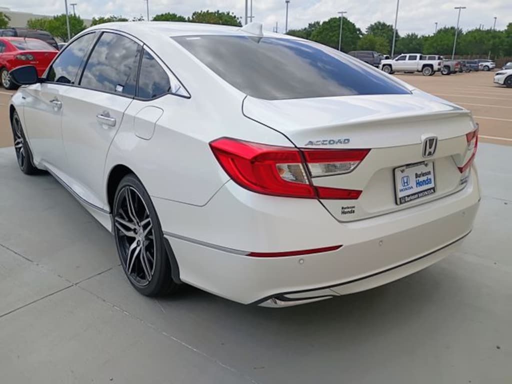 Used 2022 Honda Accord Hybrid Touring Sedan