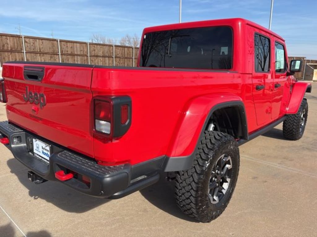 Used 2022 Jeep Gladiator Rubicon Truck Crew Cab