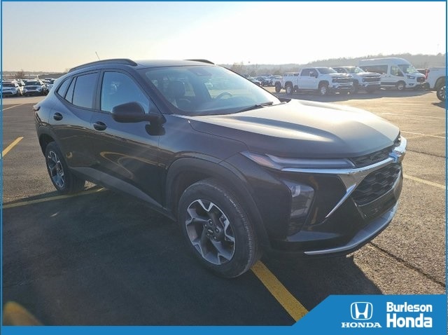 2025 Chevrolet Trax LT's photo