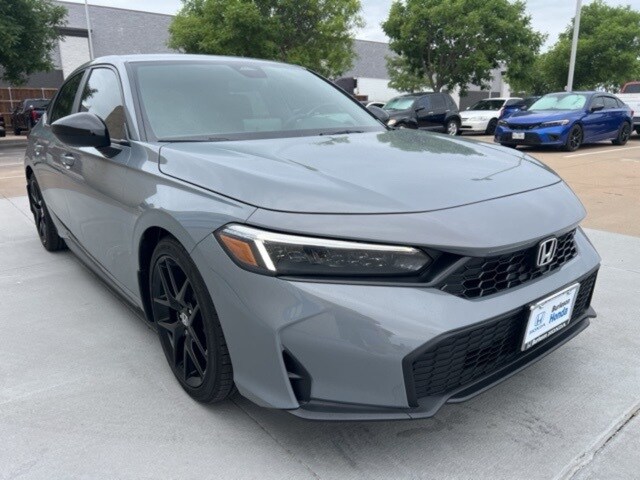 2025 Honda Civic Sport photo 2