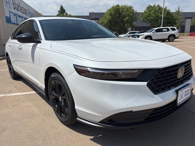 2025 Honda Accord SE photo 2