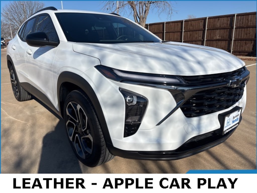 Used 2025 Chevrolet Trax 2RS SUV