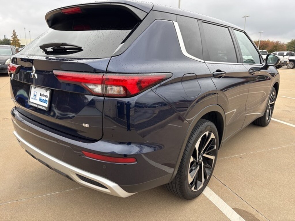 Used 2024 Mitsubishi Outlander SE SUV